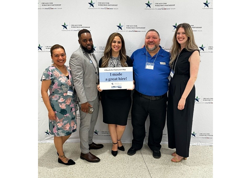 ChiCookWORKS's tweet photo. And that’s a wrap! The Partnership hosted a Community Health Response Hiring Event at @MX_College last week. Over 70 former and current Corps members attended the event and connected with 22 employers – 60+ received second interviews!  #ChiCookWorks https://t.co/BSaBT4TTQU