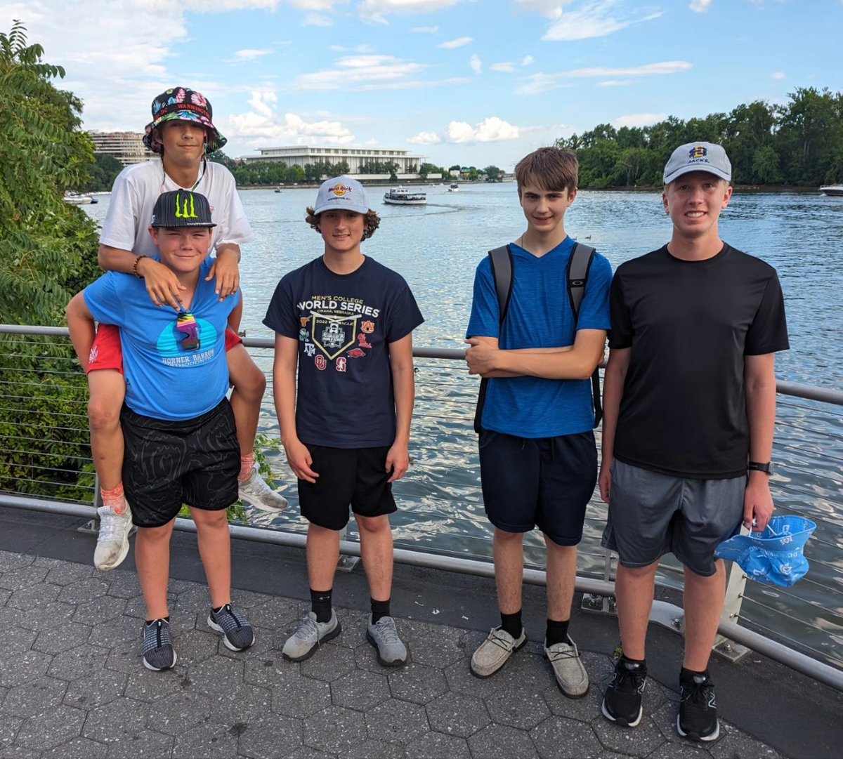 bradyjayolson's tweet photo. The Georgetown Waterfront was a great area to hang out and relax, a needed break for some after all of the walking! https://t.co/GTlQrrVk4i