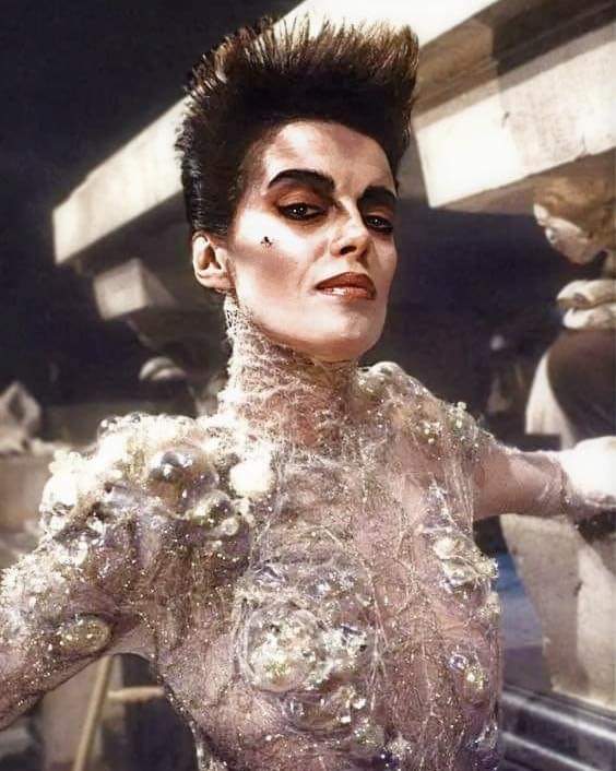 Slavitza Jovan in costume as Gozer the Gozerian for Ghostbusters. 

#slavitzajovan #ghostbusters #film #movie #behindthescenes