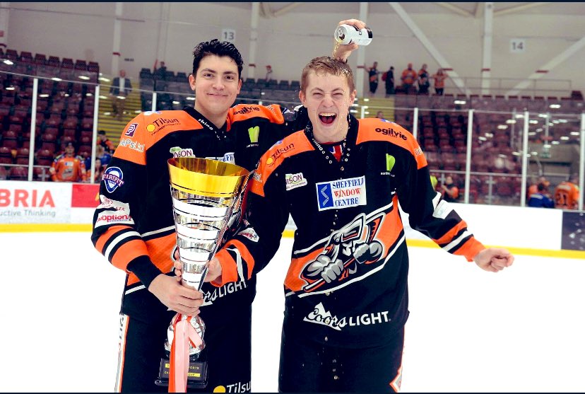Cole_Shudra11's tweet photo. Can’t believe I’m even writing this but Rest in piece brother, I will never forget the memories that we have shared over the years as friends and team mates, gone too soon but never to be forgotten, fly high brother… ❤️ https://t.co/73SV3VbKFy