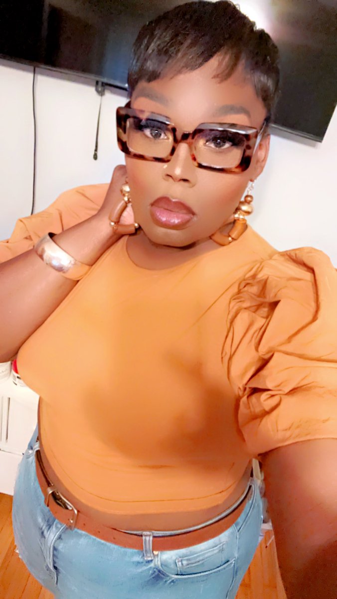 Nothing like owning and minding your own business! #k.KamrynBeauty