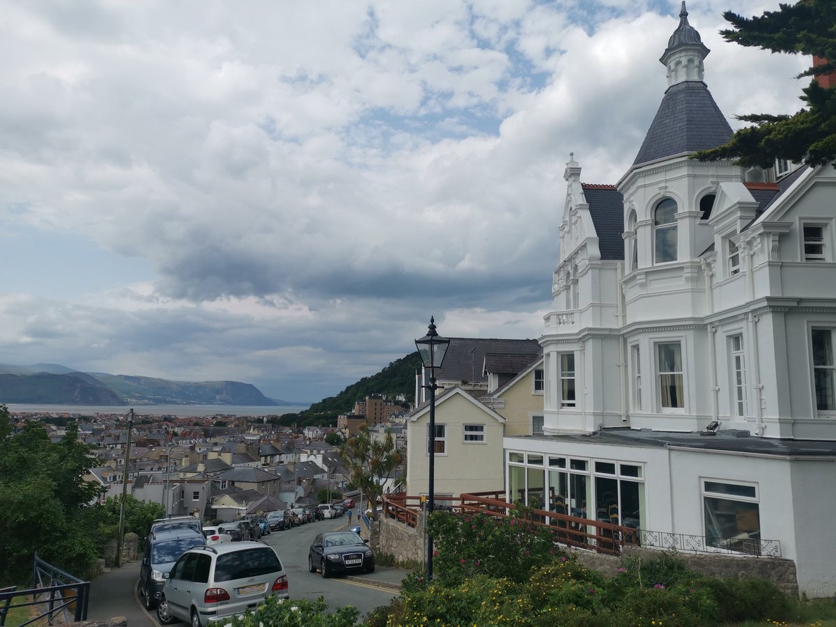 Kjartan Poskitt tweet media