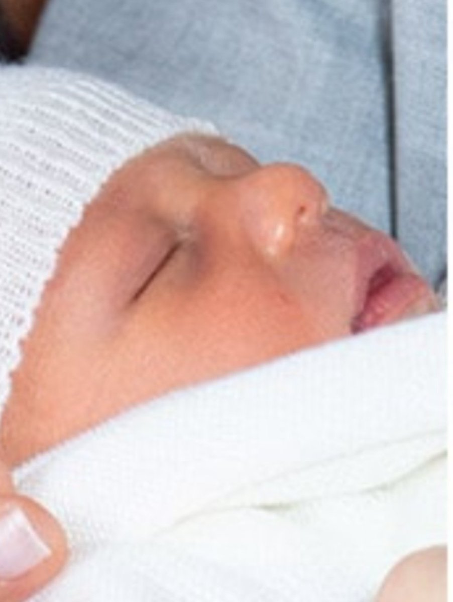 Fun fact: If you zoom in on the picture of 'Baby Archie', carefully look at the nose and the corner of the lips. This is not a baby. It's a silicone doll. The higher-end ones also have the peach fuzz skin. 👀 #SussexBabyScam #HarryandMeghanAreGrifters #HarryandMeghanAreAJoke