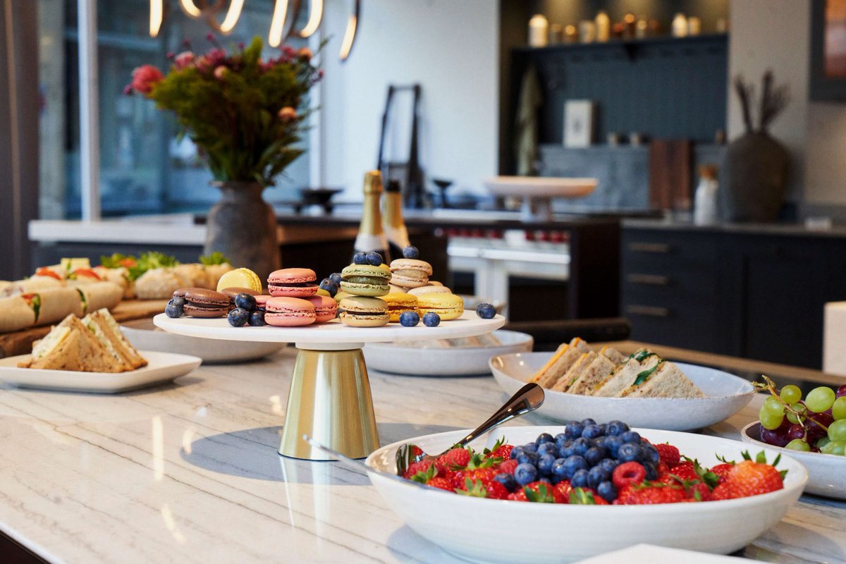 roundhouse_dsgn's tweet photo. We hosted a great talk recently in our Cambridge showroom partnering with the Cambridge Association of Architects. Click the link to discover more: https://t.co/FYbjcwzlz8
#roundhousedesign #kitchen #kitchendesign #kitchenevent #interiordesign #interiordecor #kitchenadvice https://t.co/ZCyrUBdaiy