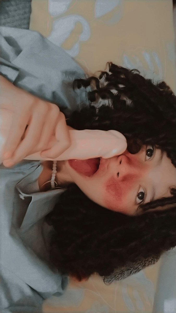 cagliope's tweet photo. 🤤🤭 https://t.co/L8FQ5vVcBK