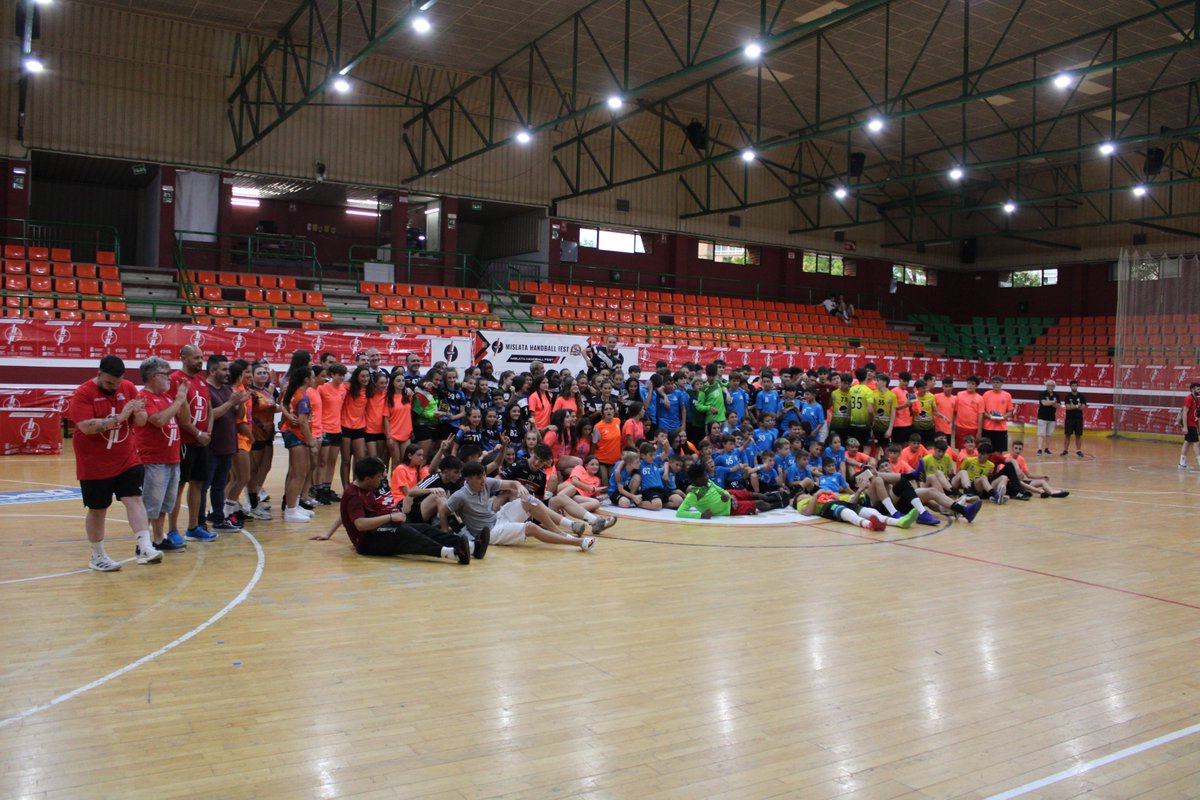 ¡Éxito rotundo en la tercera edición del Mislata Handball Fest!
👇👇👇👇
balonmanomislata.com/es/publication…