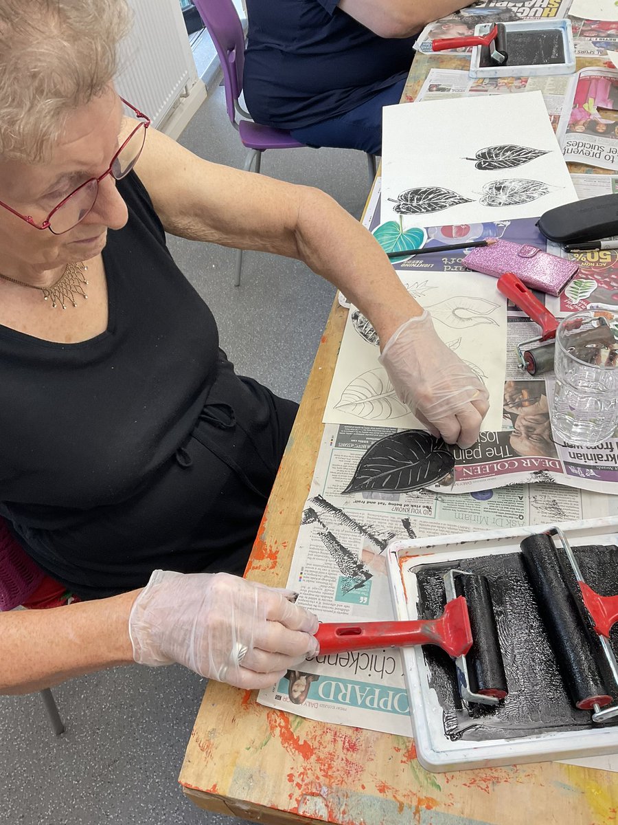 A lovely first session of our 4 week printmaking block of workshops.  So many lovely stamps carved and printed
#ExploreCollectiveArts
