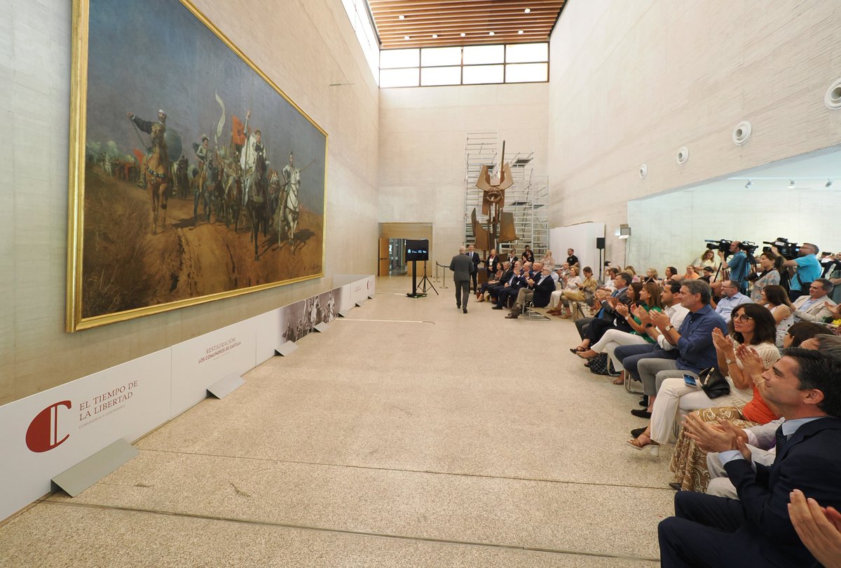 😍¡Qué momento único hemos vivido hoy!
El cuadro 'Los comuneros de Castilla', que representa la salida de Valladolid hacia el campo de batalla, desde hoy, expuesto en la sede de las <a href="/Cortes_CYL/">Cortes de Castilla y León</a>.
Gracias <a href="/FundacionDeCyL/">Fundación de Castilla y León</a>, <a href="/museodelprado/">Museo del Prado</a>, <a href="/Patrimonio_Glb/">Patrimonio Global</a>
milquinientosveintiuno.es/cuadro-los-com…