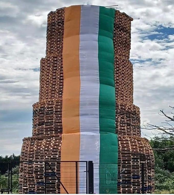 DaytrippingRed's tweet image. Jesus, what did the Ivory Coast do to those rascals in the North?

Must be bad, whatever it was…