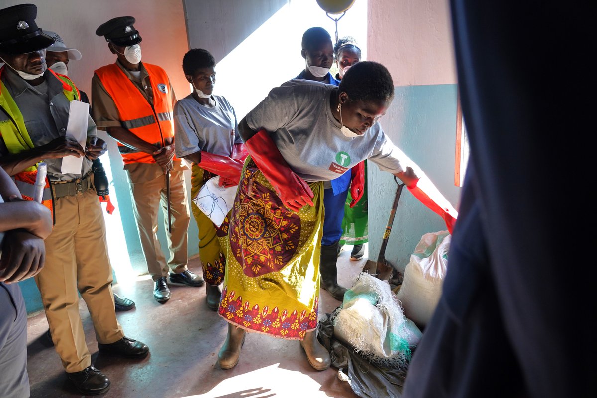 undpmalawi's tweet image. In Chiradzulu, The District Council is leading in the production of indigenous fertilizer to address the accessibility of fertilizers to local farmers under the #PublicSectorInnovationChallenge.
#InnovationForDevelopment