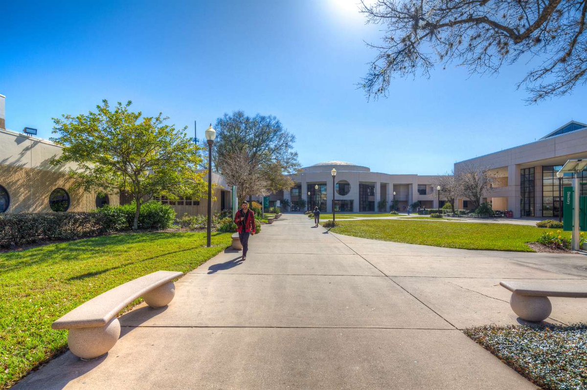 Do you want to explore our campuses? <a href="/valenciacollege/">Valencia College</a> virtual tours are available on your schedule. Check them out at: valenciacollege.edu/future-student…

#campustour #collegevisit