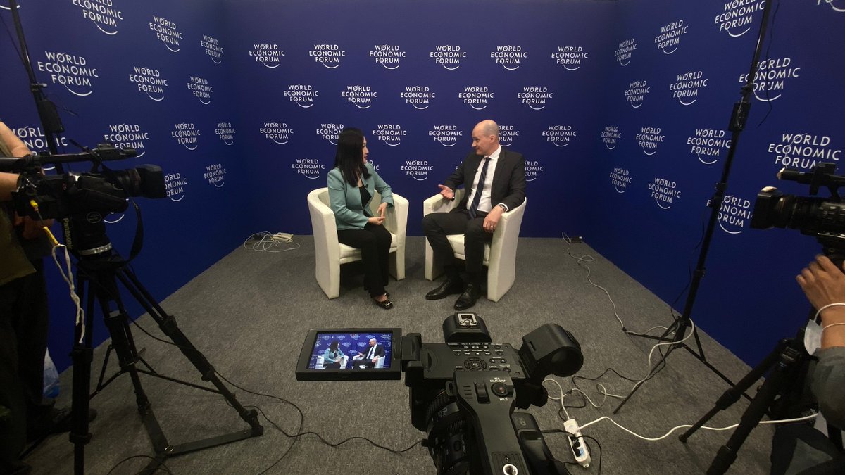 I'm in #Tianjin covering the Annual Meeting of the New Champions(Summer Davos)！Mirek Dusek, managing director of the @wef told me that the world must work together with a shared vision to navigate current headwinds. #AMNC23