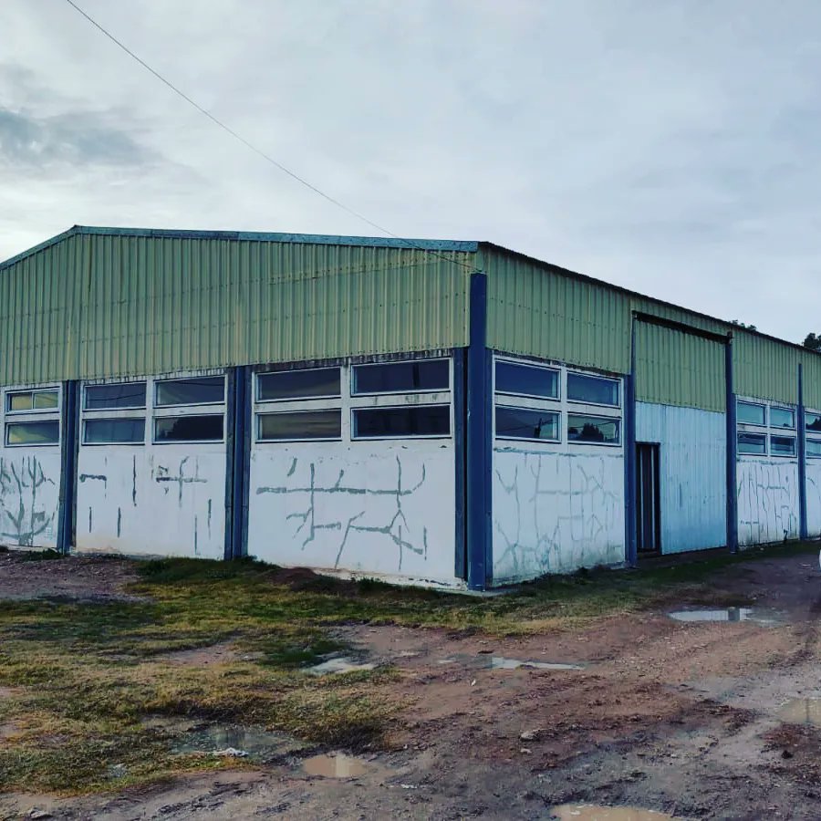 BahiaUtn's tweet photo. Hoy relevamos la incubadora de empresas de base tecnológica que gestionamos junto al Parque Industrial @bahia_parque, con miras a un próximo llamado a proyectos de incubación.
#IncubaTec posee 6 estaciones de trabajo de 10x15m2 cada una, con oficina, baño y todos los servicios. https://t.co/u2NTFrPxSg