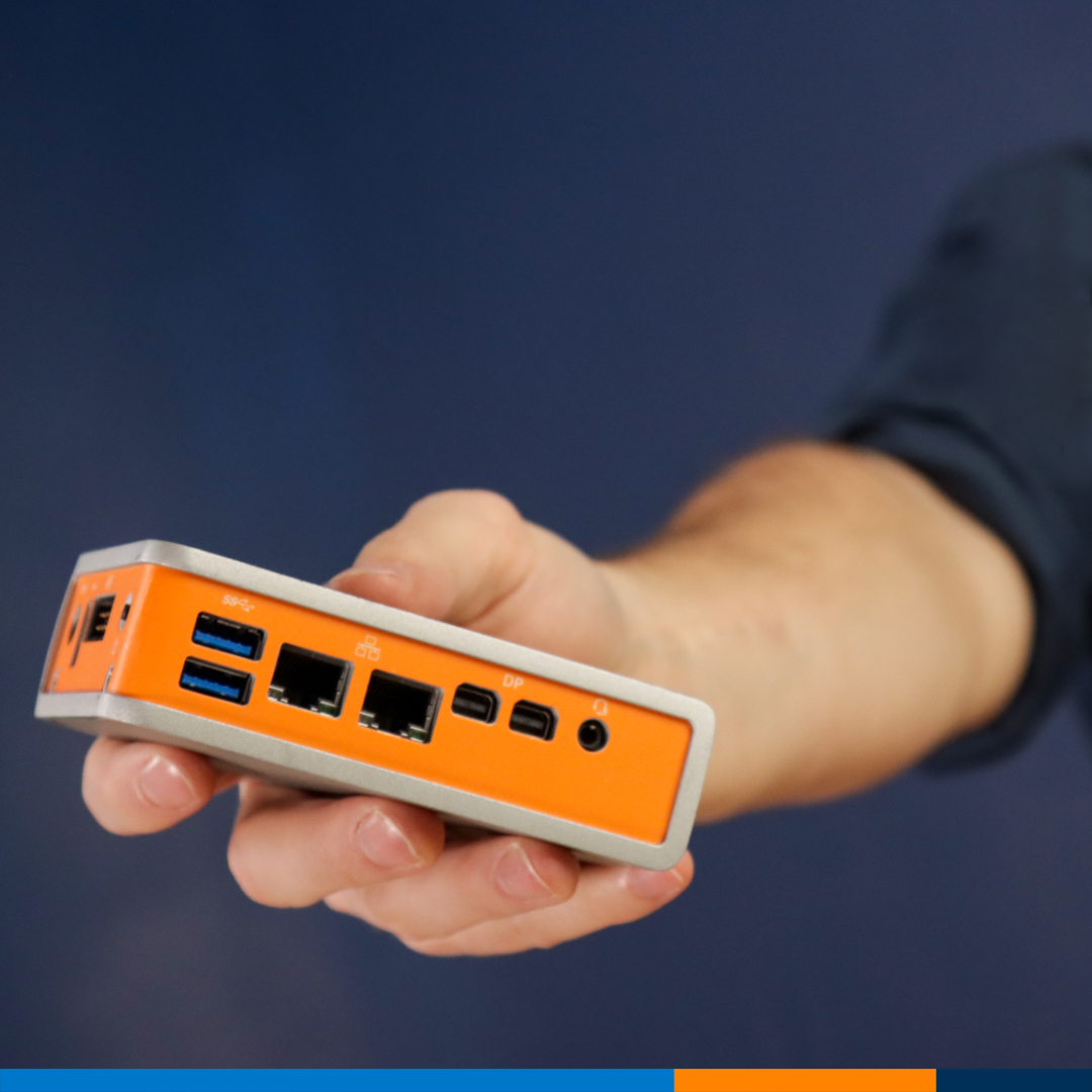 OnLogic's tweet image. What is ultra small, #fanless, engineered for #IoT applications, and fully @RedHat certified? We designed the CL250 for reliable operation in challenging environments - and look, it fits right in your hand. Configure yours now at: hubs.ly/Q01Vx0Rp0 #DependOnLogic #RedHat
