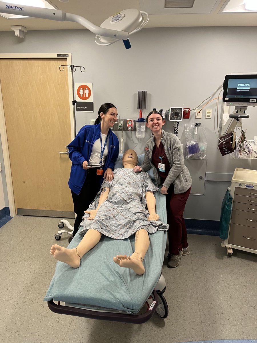 We were thrilled to swing by @FaulknerHosp for an in situ mock code scenario, where learners engaged in early recognition of code, activation of code team, assignment of roles, and team communication. #simulation #MedEd #emergencydepartment