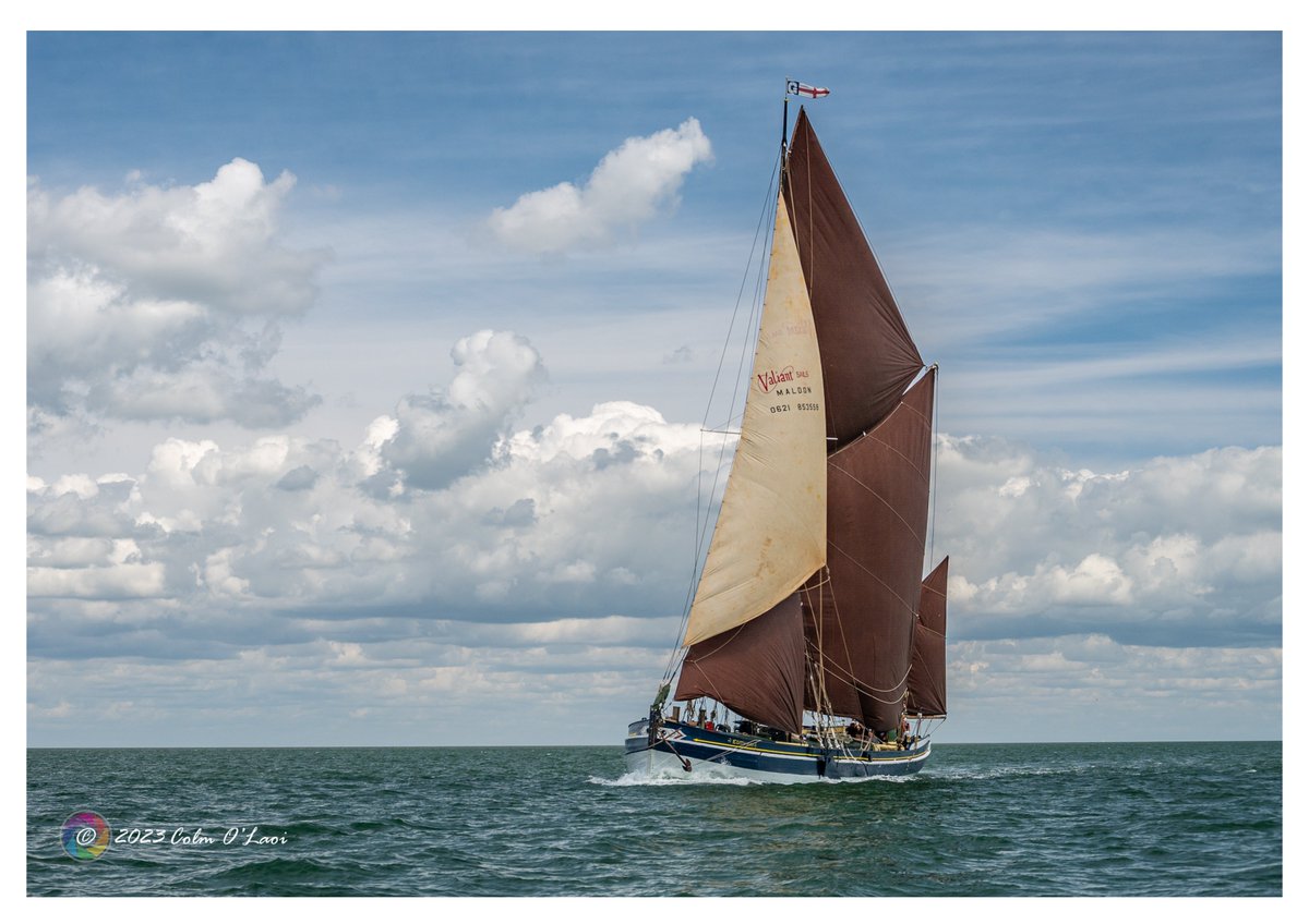 virtualcolm's tweet photo. Edith May passing the Maplin sands #EdithMay #barge #ThamesBarge @thamesbarge @TillerAndWheel https://t.co/N5hIHAqMHz