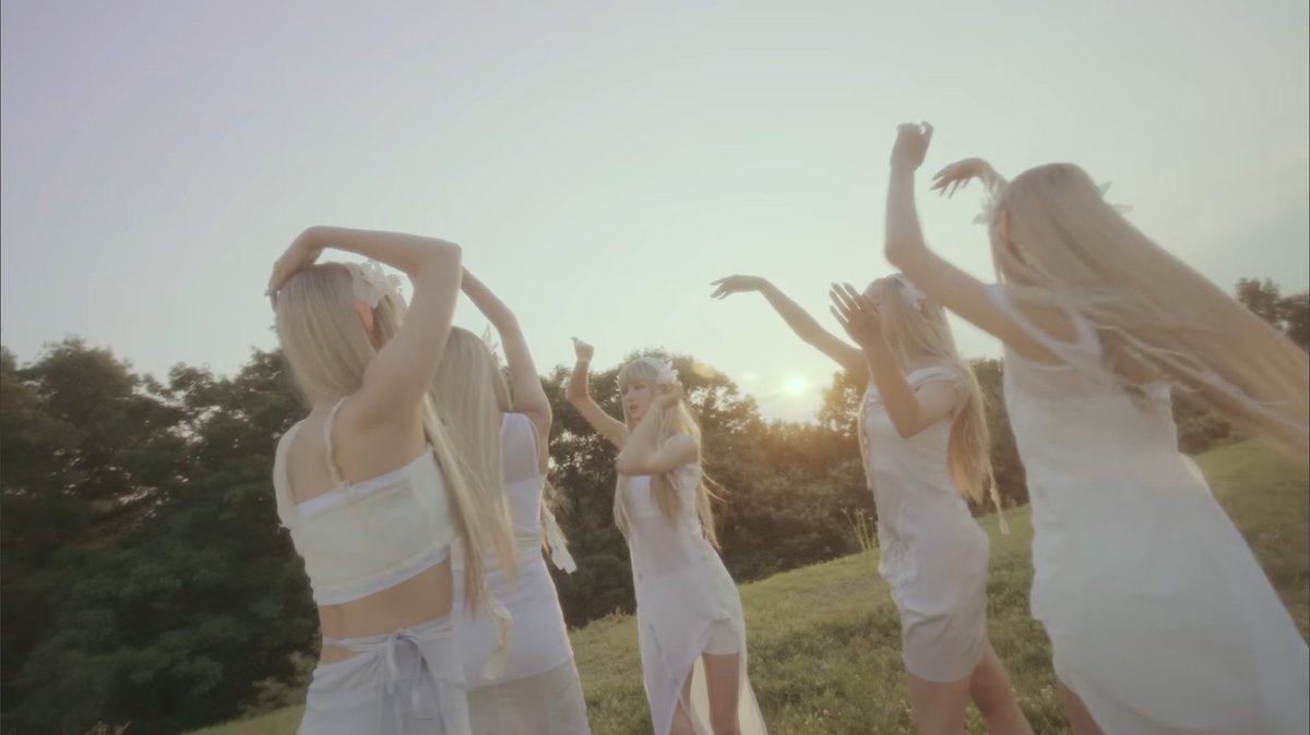 prodnwjns's tweet photo. ethereal. https://t.co/t6ZcWEZFEo