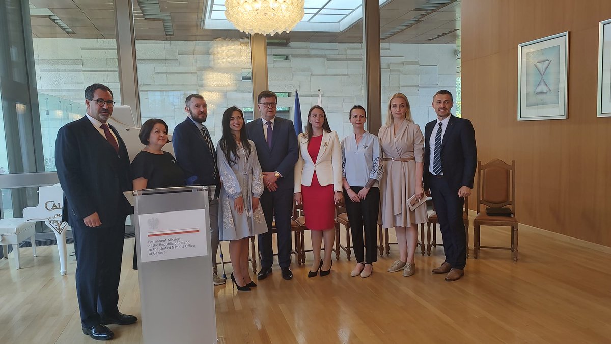 PLMissionGeneva's tweet photo. 📢 Today at @PLMissionGeneva in coop. with @UKRinUNOG we have heard testimonies of former
🇺🇦 prisoners of war & their families.
“Intl community must take actions to ensure that those responsible for crimes are held accountable” - 🇵🇱 amb. Z.Czech underlined
#HRC53🇺🇳 #StandWithUA https://t.co/ccxuOTTCqD