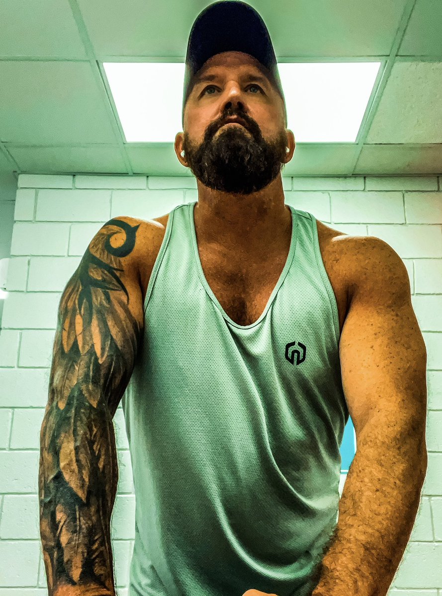 TomBoySC's tweet image. When you’re in prison, there isn’t much to do but workout. So I’ve been told. #gym #workout #bearded #tattoo #Pride2023 #ManicMonday