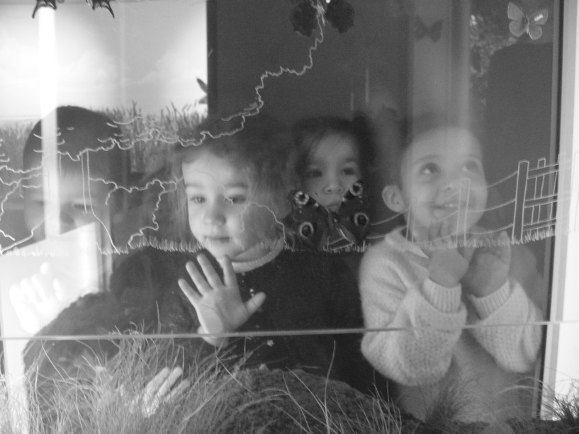 VYV³ Centre-Val de Loire (@vyv3cvl) on Twitter photo Le site Main dans dans la Main a dédié un article à la sortie de notre crèche Le Petit Poucet de Bourges au Musée d'Histoire Naturelle.
Il aborde notamment les avantages de cette visite sur le développement des enfants : main-dans-la-main.fr/blog/sortie-au… Le site Main dans dans la Main a dédié un article à la sortie de notre crèche Le Petit Poucet de Bourges au Musée d'Histoire Naturelle.
Il aborde notamment les avantages de cette visite sur le développement des enfants : main-dans-la-main.fr/blog/sortie-au…