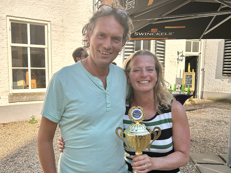 1e Liemers Tour Rally voor Hoogenhout en Tigchelaar. Je leest er alles over op RallyNews: rallynews.eu/index.php/rall…

#rallynews #liemerstourrally #lionsclub #deliemers #rally #goededoelenrally #kaartleesrally #stichtinggaandeweg #arnoldhoogenhout #muriëltigchelaar #rutgerkwant