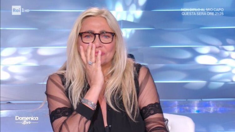 kthrsv's tweet photo. MIRKO SEI TROPPO PER QUESTO PROGRAMMA , TI PREGO , SEI TROPPO AVANTI #TemptationIsland https://t.co/hCWguyuKAs