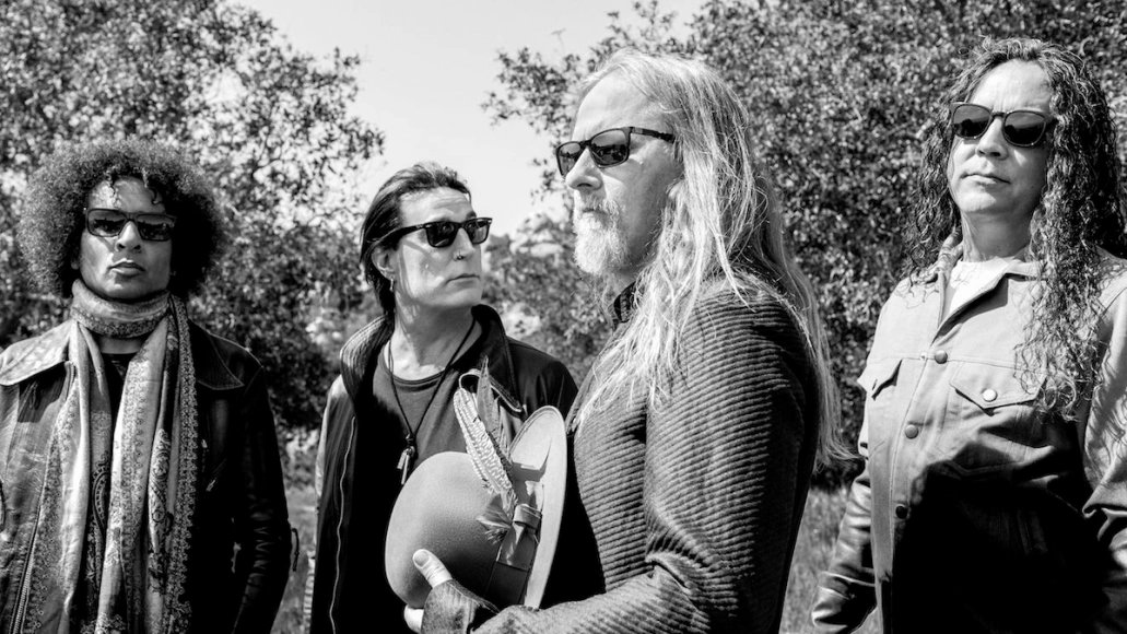 consequence's tweet image. .@AliceinChains have announced a run of headlining US tour dates: cos.lv/nP5O50OXA8m