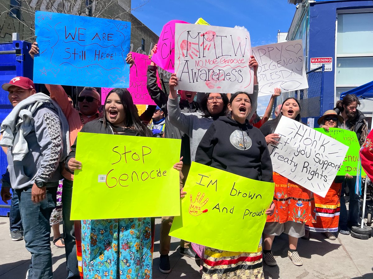 Some people in attendance at @boylestreet's National Indigenous Peoples Day event on June 21, 2023.
--
#yeg #yegdt #nationalindigenouspeoplesday #McCauley #BoyleStreet