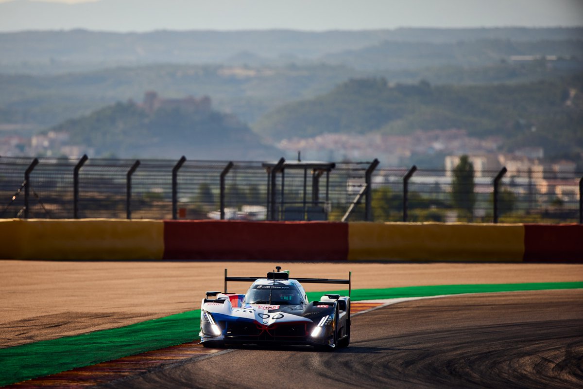 David Sánchez Olmos 🇲🇽 🌳 (@dsoracing) on Twitter photo De la mano del actual campeón del DTM, Sheldon Van der Linde y de otros pilotos más, <a href="/BMWMotorsport/">BMW M Motorsport</a> probó en Aragón el Hypercar con el que estarán compitiendo en el FIA WEC y en Le Mans en 2024. Es el BMW M Hybrid V8 que ya ganó incluso este año en Watkins Glen. De la mano del actual campeón del DTM, Sheldon Van der Linde y de otros pilotos más, <a href="/BMWMotorsport/">BMW M Motorsport</a> probó en Aragón el Hypercar con el que estarán compitiendo en el FIA WEC y en Le Mans en 2024. Es el BMW M Hybrid V8 que ya ganó incluso este año en Watkins Glen.