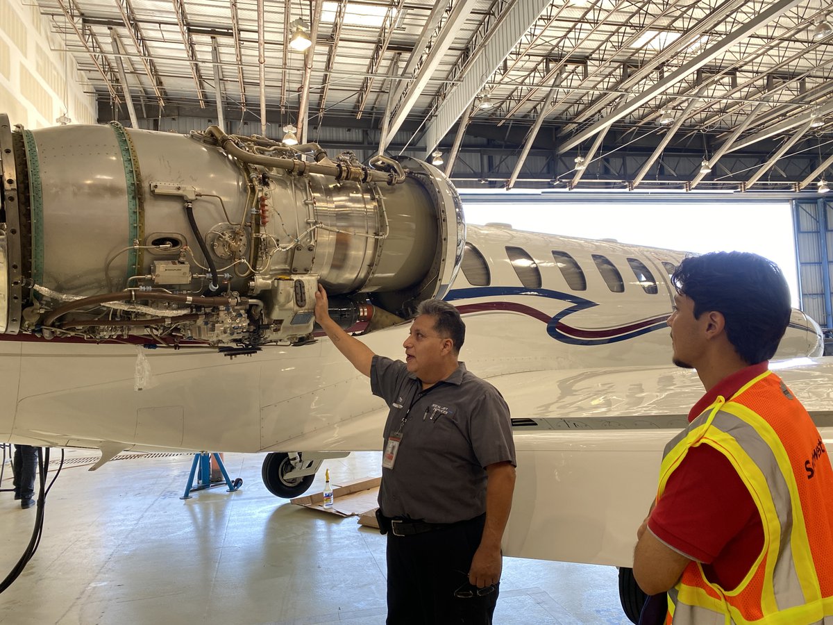 Long Beach Airport tweet media