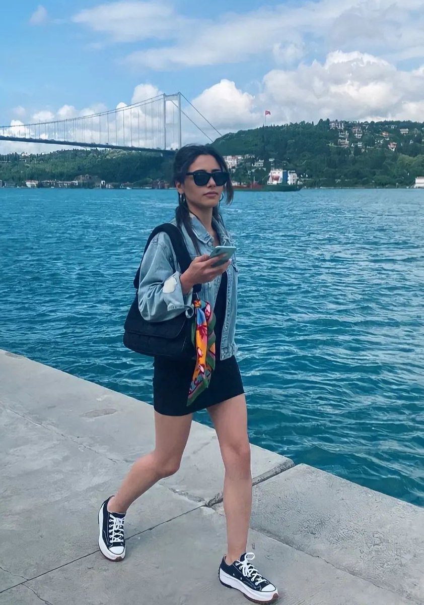 Herkese iyi geceler tatlı ve güzel rüyalar dileriz 
#SılaTürkoğlu