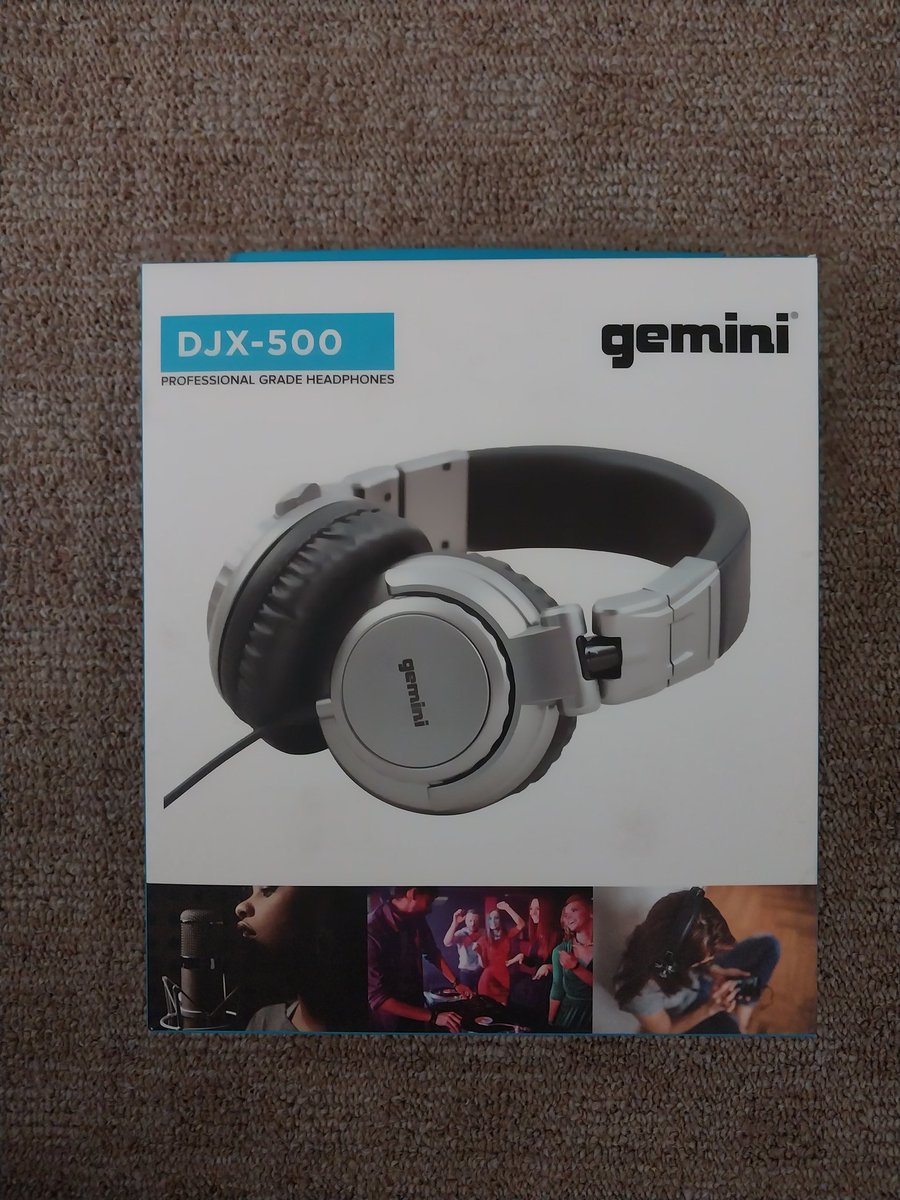 New headphones from @GeminiSoundHQ arrived! Still miss my now broken @denon_dj ones, but this will do!😎 🔥 #headphones #new #dj #hardhouse #hardtrance #hardtechno #trancefamily #music #twitch #streams