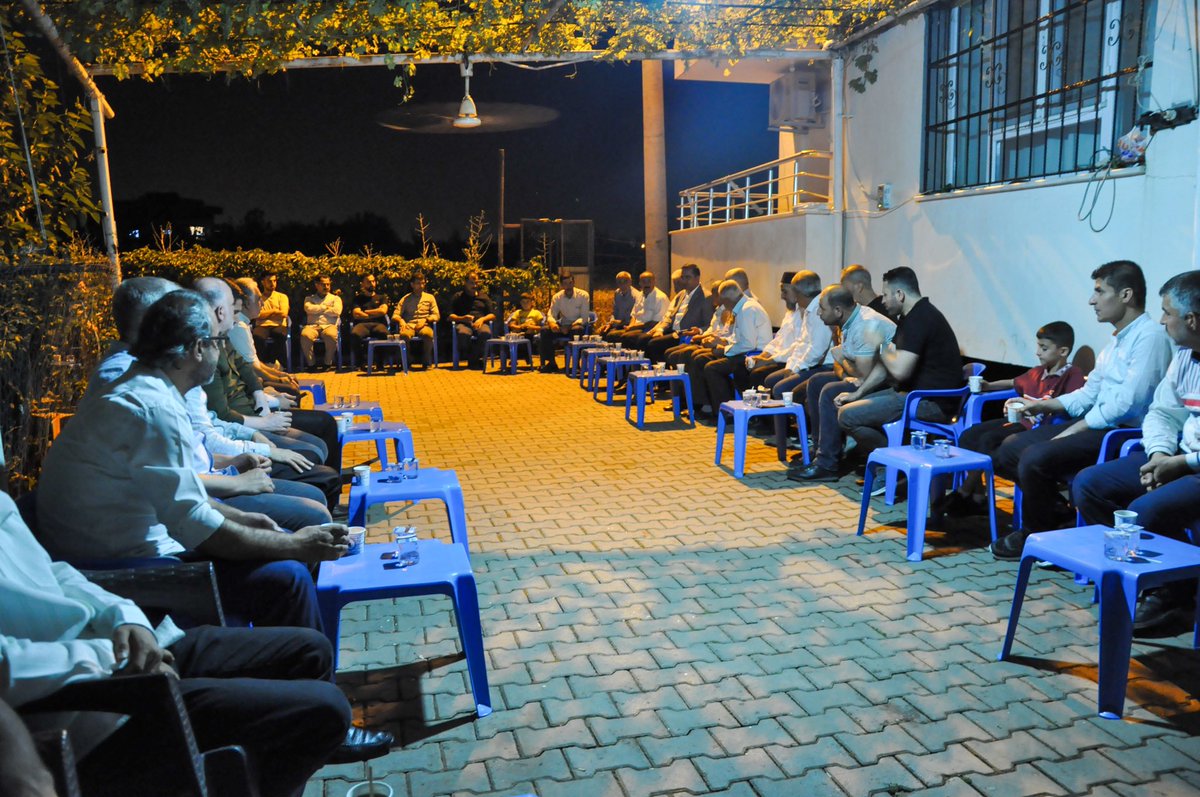 AvSerkanRamanli's tweet photo. Merkeze bağlı Balpınar (Girêsîra)’da belde sakinleriyle birlikte eksiklikleri, ihtiyaçları ve sorunları masaya yatırdık.

Notlarımızı aldık. Yol haritamızı belirledik. 

İhtiyaçlar giderilmek için, sorunlar çözülmek için vardır. https://t.co/zN33pzHwFV