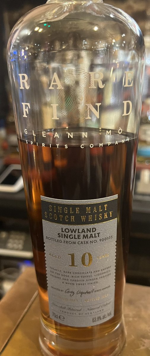 peatandbarley's tweet image. Up for a tasting @Milroys: 10yo @rarefindwhisky #GleannMòr undisclosed Lowland sherry, 11yo @jeadiewhisky @jurawhisky bourbon and 6yo #JamesEadie @Distillery1826 #Ardnamurchan bourbon. 😋
