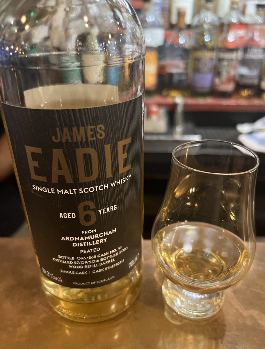 peatandbarley's tweet image. Up for a tasting @Milroys: 10yo @rarefindwhisky #GleannMòr undisclosed Lowland sherry, 11yo @jeadiewhisky @jurawhisky bourbon and 6yo #JamesEadie @Distillery1826 #Ardnamurchan bourbon. 😋