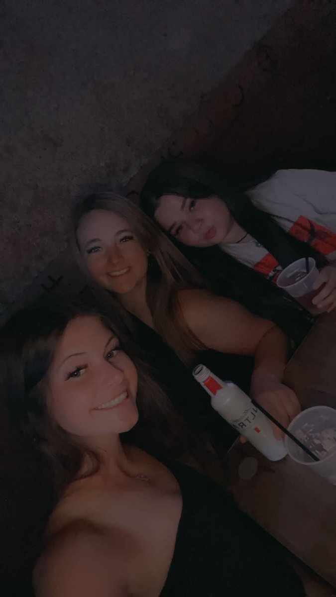 asirmons2's tweet photo. saturdays are for the girls 🫶🏼 https://t.co/fuMikUpC8f