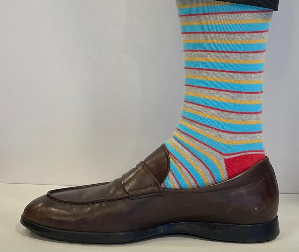 lopezdoriga's tweet photo. Les dejo #LosdeHoy 

#Joaquín #LópezDóriga #Calcetines #Socks https://t.co/tjSNcJuMlX