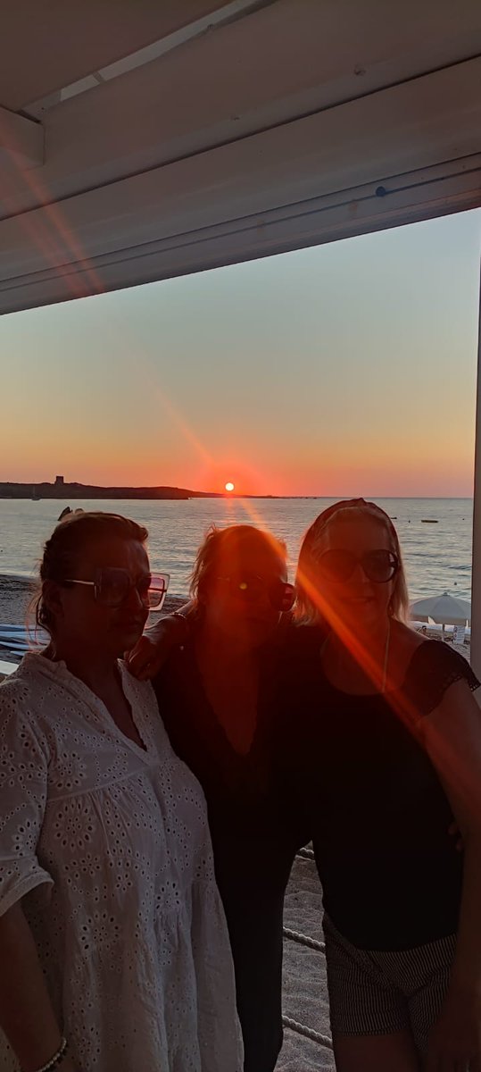 Az6730847262's tweet photo. Meraviglioso tramonto❤️ https://t.co/xHDPYfK6W2
