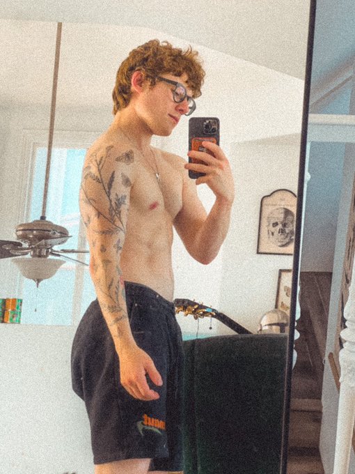 So psyched for the sleeve to be done! Should I upload a high res version? https://t.co/2dXUD1vS9C