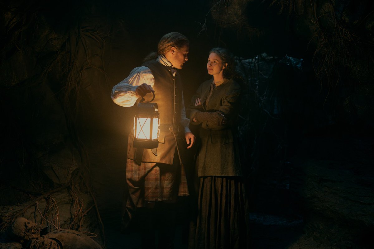 DutchOutlanders's tweet image. Thank you @FFASiteTweets for these beautiful pictures of the new episode #Outlander Jamie in a kilt!!!🥰
#theFrasers