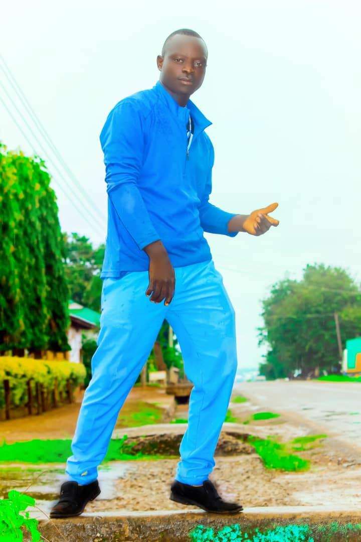 robert53397's tweet image. 