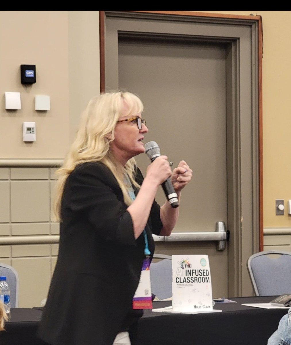 TechTeachVB's tweet photo. "AI is INFORMATION LITERACY" -Holly Clark
#vbits
#vblms
#ISTELive 
Powerful session! https://t.co/zZAorfSuW8