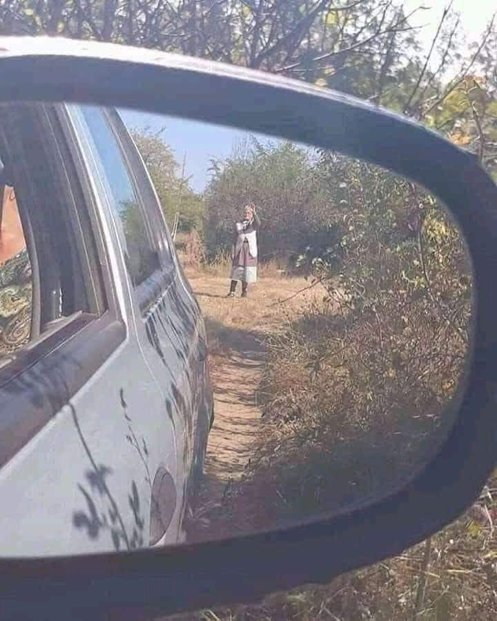 Maco_Rodas's tweet photo. Nadie en el planeta te deseará más éxito en la vida que tu madre. https://t.co/cD1q9iwyC2