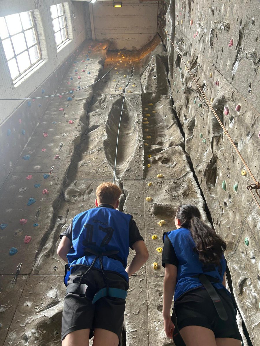 Our Year 10 GCSE pupils tackling some difficult climbs today @RopeRace 

Famtastic attitude shown again by all! 

#TeamSPH #TogetherOnTheJourney