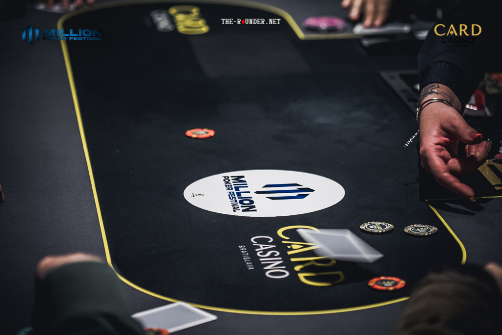 With how many cards do you like to play?

No Limit Holdem 
Pot Limit Omaha
OFC Poker

At <a href="/MillionPokerFes/">Million Poker Festival</a> we have tournaments for everyone!