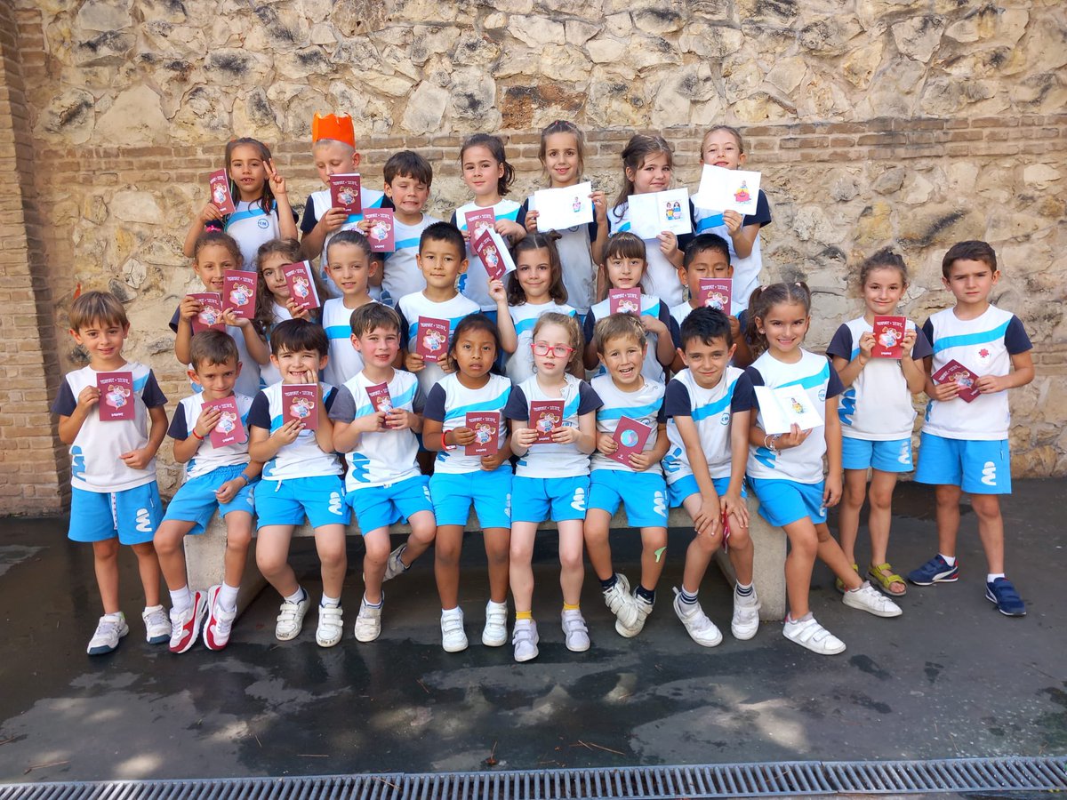 InfantilICM's tweet photo. 😀 ¡¡FELICES con nuestros pasaportes a Primaria!!

👋🏻Despedimos la etapa de Educación Infantil con mucho cariño. ❤️

¡Estamos preparados para la nueva aventura que nos espera! 🤠

👋🏻 ¡Hola, @PrimariaICM !

@colegioicm https://t.co/2XelXIJTMS