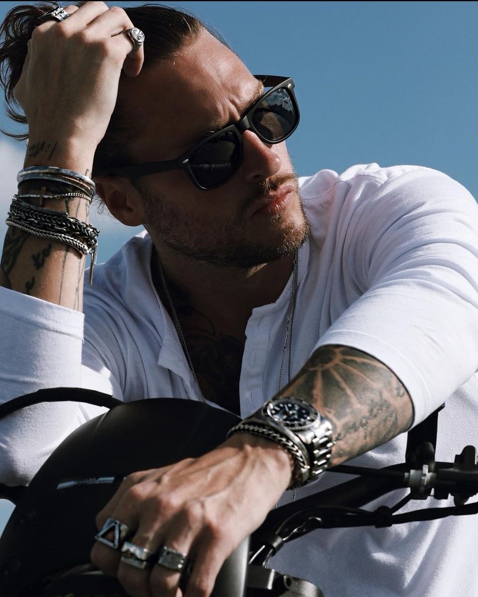 BoundDivinity's tweet image. My #MCM, my #MCE, my Dark Lord @HerDarkerLord. I am his and he is mine for all eternity.