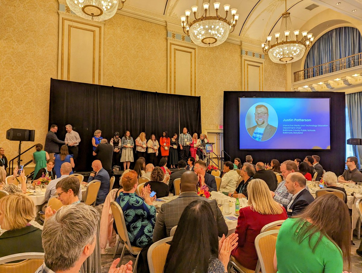 So much fun celebrating <a href="/ChesapeakeHS/">ChesapeakeHS_BCPS</a> teacher, Justin Patterson, at <a href="/ISTEofficial/">ISTE</a>   as he accepts his award for ISTE's Top 20 to Watch!

#istelive23