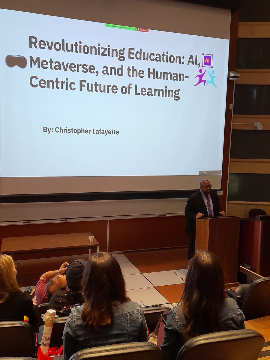 #iLRN2023 #ilrn First keynote speaker of ILRN2023 Christopher Lafayette talking about ways of integrating immersive learning and AI to revolutionaries education!