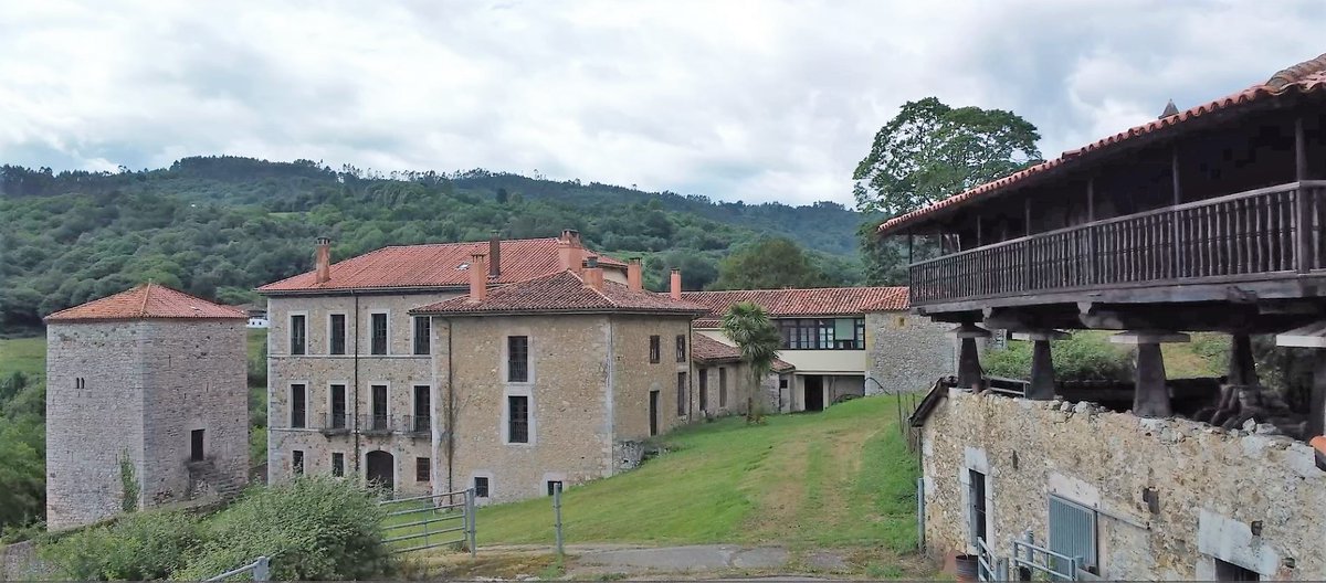 RusticasS's tweet image. #enventa este #singular #Palacio en excelente estado de conservación. Dispone de un terreno de 100 ha. y está situado a 18 km. de #oviedo, en el #concejodegrado. Pulsa en el link para ver más fotos y vídeo: n9.cl/hofilp